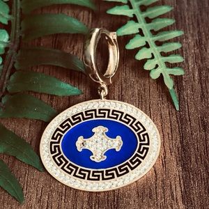 Blue and yellow silver nacklace or earing!